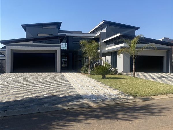 5 Bedroom House 5 Bedroom House