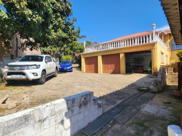 5 Bedroom House
