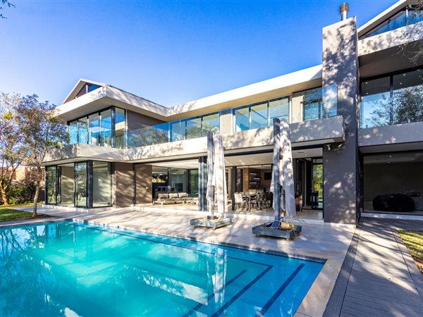 5 Bedroom House 5 Bedroom House