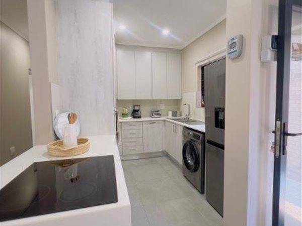 2 Bedroom Simplex 2 Bedroom Simplex
