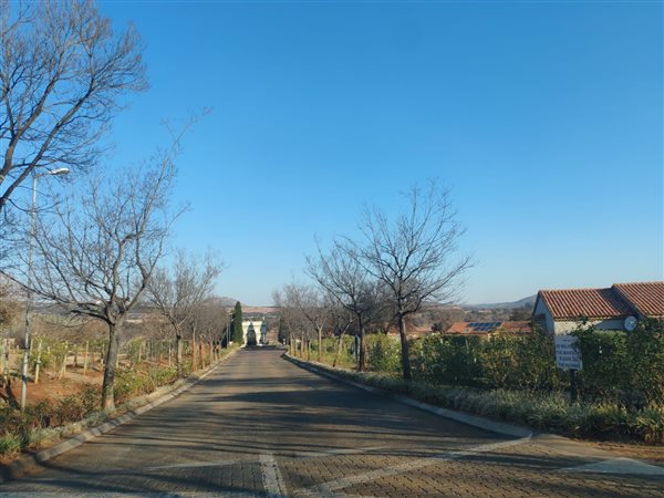 327 m² Land 327 m² Land