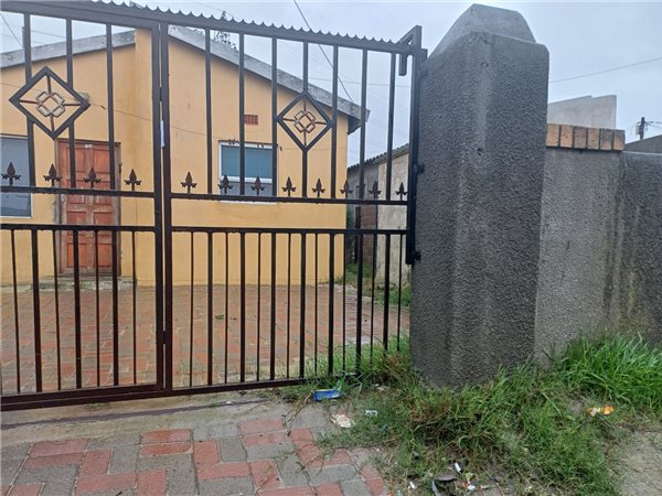 2 Bedroom House