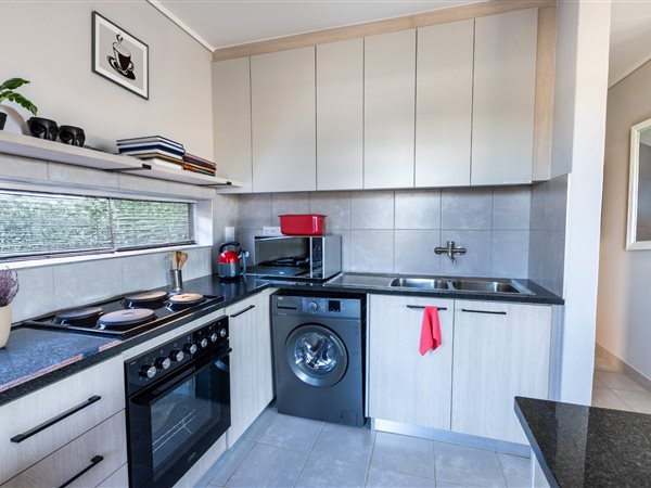 3 Bedroom Simplex 3 Bedroom Simplex