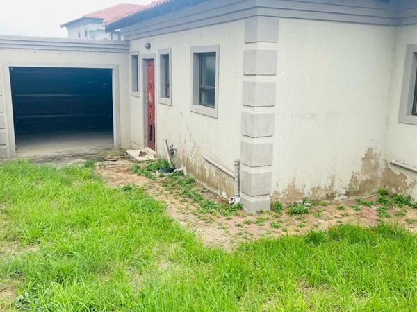 2 Bedroom House 2 Bedroom House