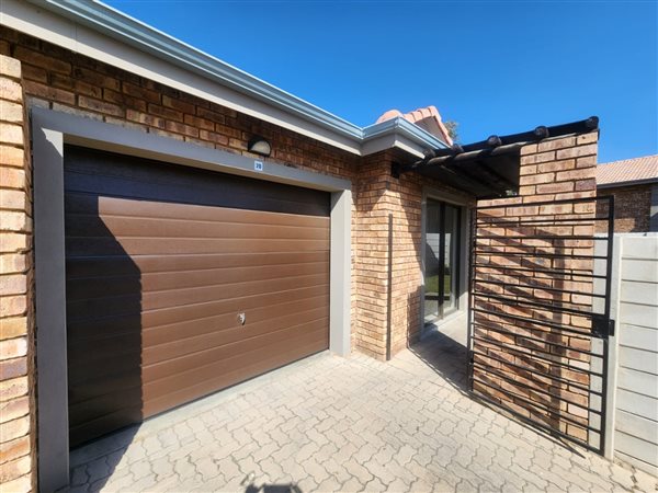 2 Bedroom House 2 Bedroom House
