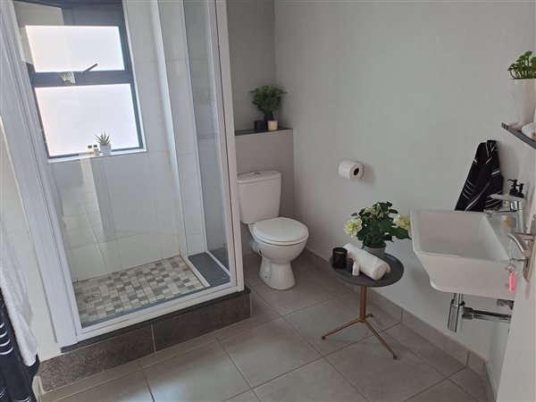 2 Bedroom Apartment 2 Bedroom Apartment