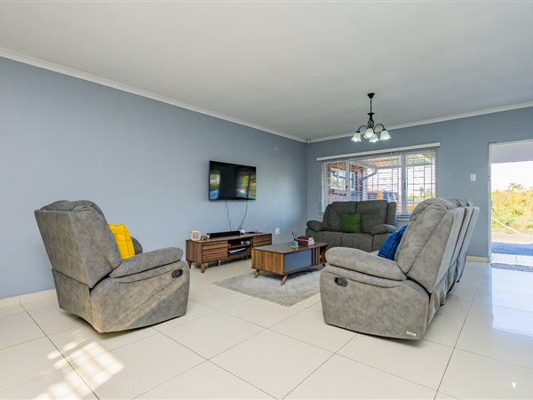 3 Bedroom Townhouse 3 Bedroom Townhouse