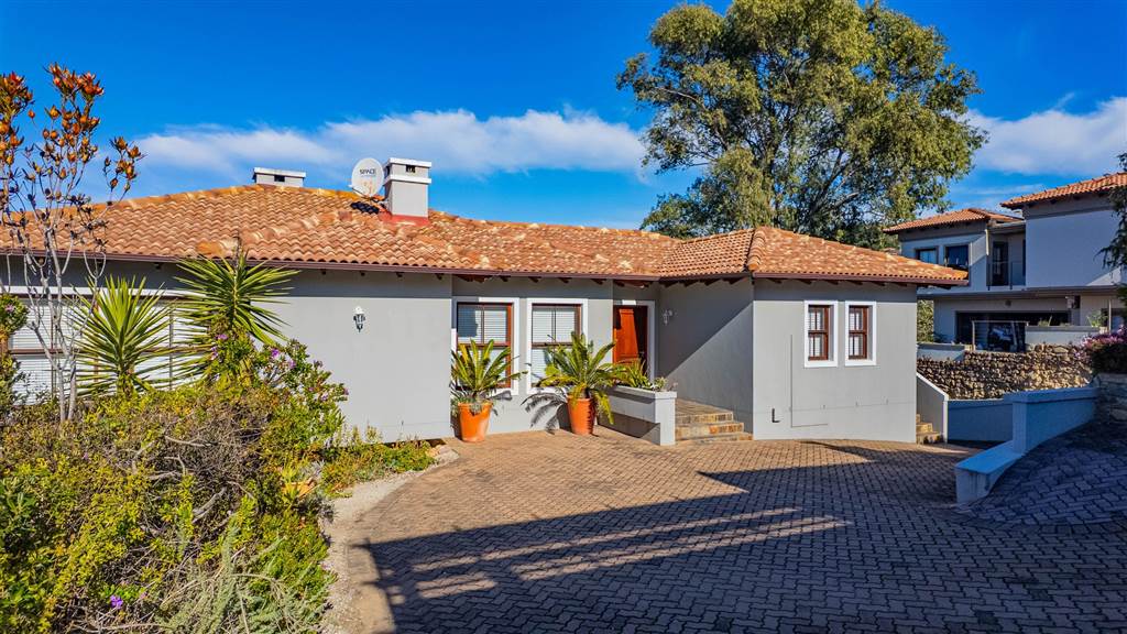 3 Bedroom House 3 Bedroom House