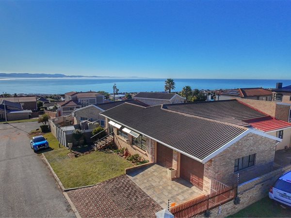 3 Bedroom House 3 Bedroom House