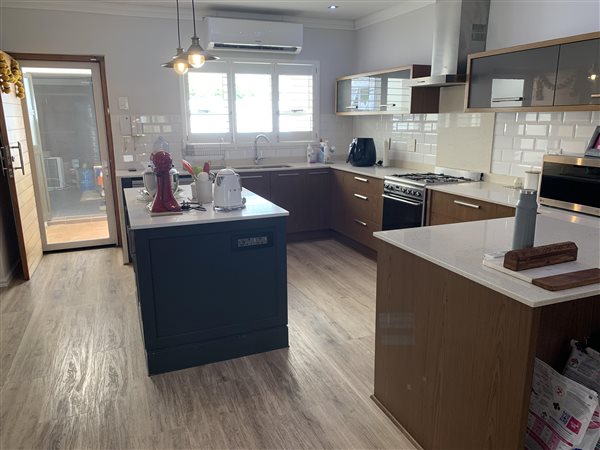 3 Bedroom Simplex 3 Bedroom Simplex