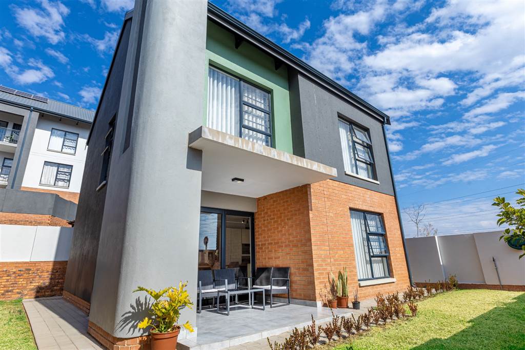 3 Bedroom House 3 Bedroom House
