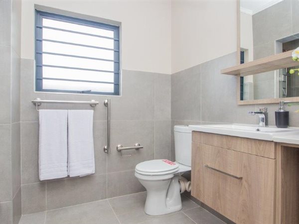 3 Bedroom Simplex 3 Bedroom Simplex