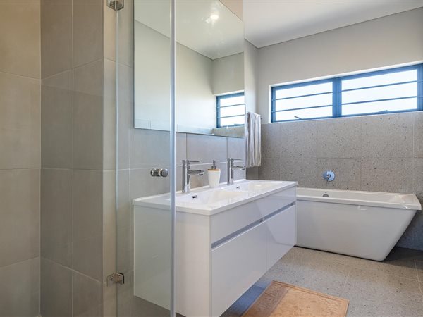3 Bedroom House 3 Bedroom House