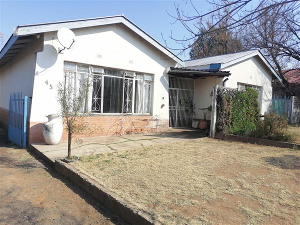 3 Bedroom House 3 Bedroom House