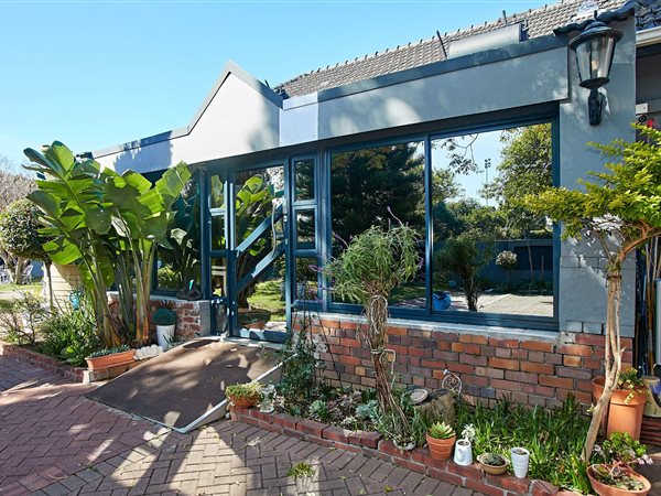 7 Bedroom House