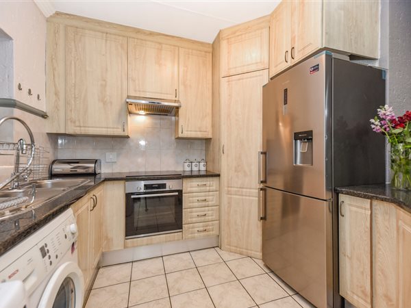 3 Bedroom Townhouse 3 Bedroom Townhouse