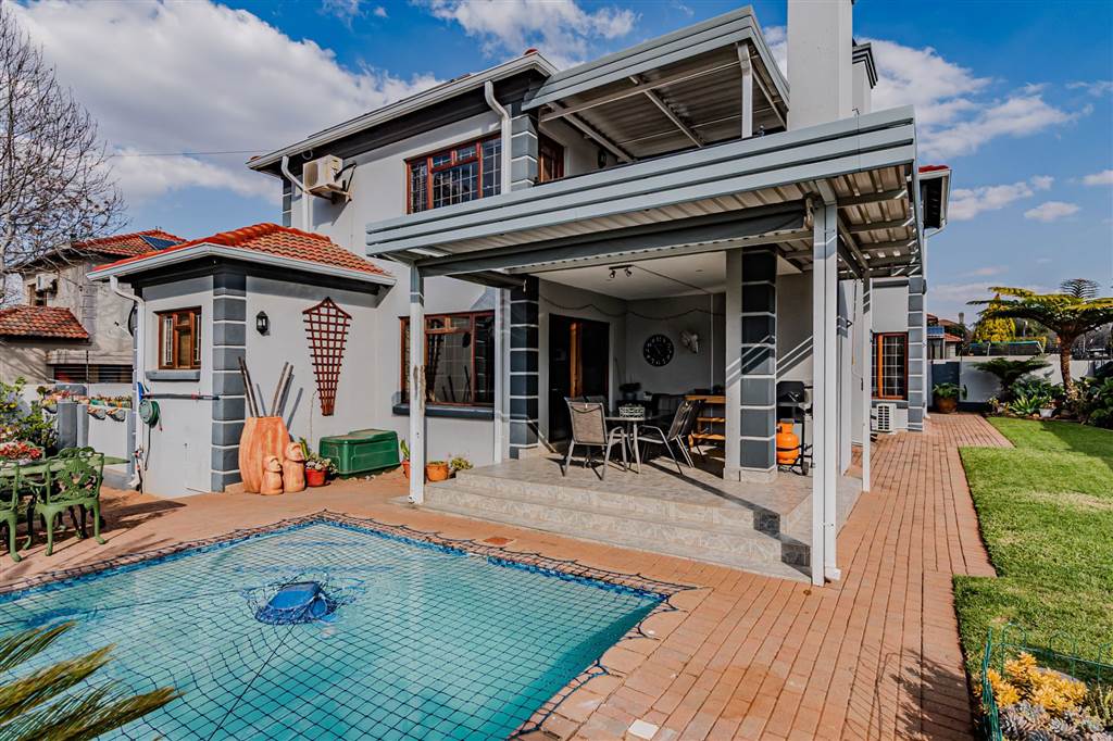 3 Bedroom House 3 Bedroom House
