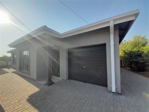 3 Bedroom House 3 Bedroom House