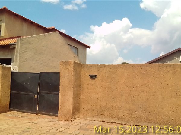 2 Bedroom House