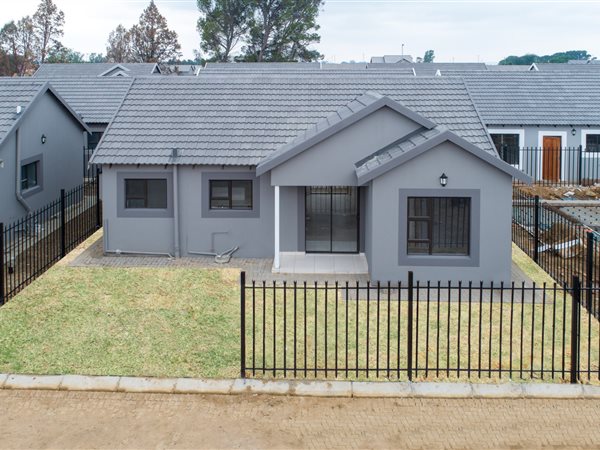 3 Bedroom Townhouse 3 Bedroom Townhouse