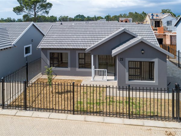 3 Bedroom Townhouse 3 Bedroom Townhouse