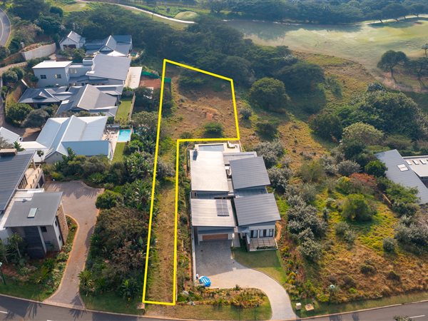 2 090 m² Land
