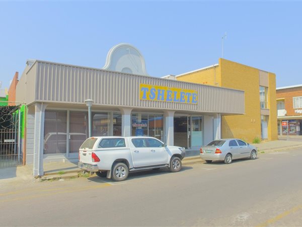500 m² Retail Space 500 m² Retail Space